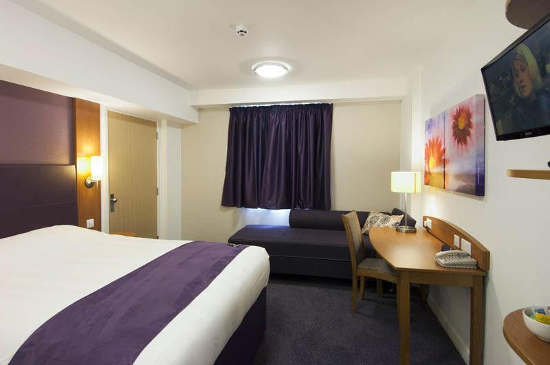 Premier Inn Килмарнок Экстерьер фото